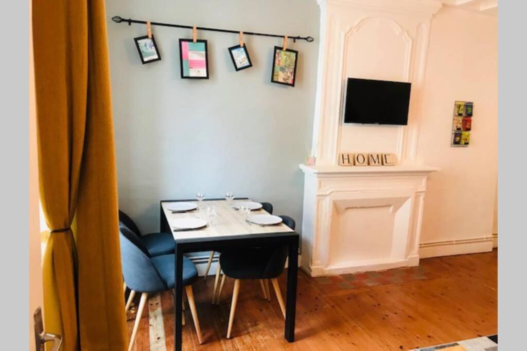 Au Coeur Du Vieux Bayeux, Logement De Charme Apartment Bagian luar foto