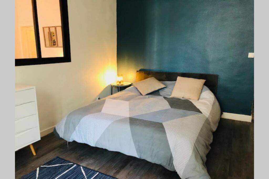 Au Coeur Du Vieux Bayeux, Logement De Charme Apartment Bagian luar foto